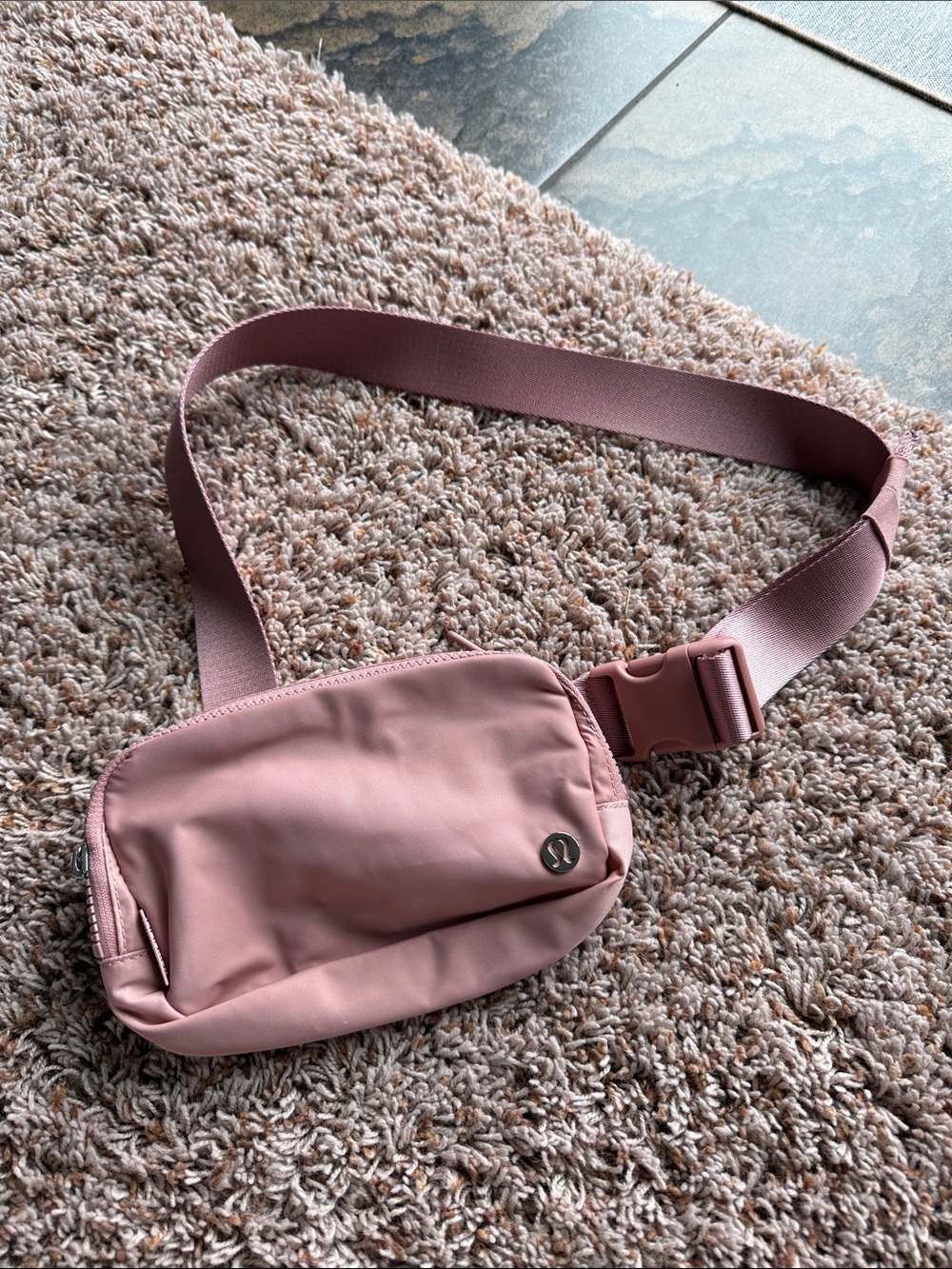 lululemon athletica Dusty Rose Crossbody Belt Bag